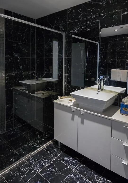 בריסביין The Chermside Apartments